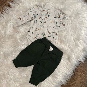 Carter’s Baby Boy 3M Woodland Animal Waffle Bodysuit & Green Jogger Set